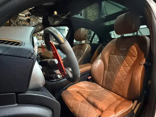 Mercedes-Benz C-Klasse AMG 63 S 2017 Benzine 13