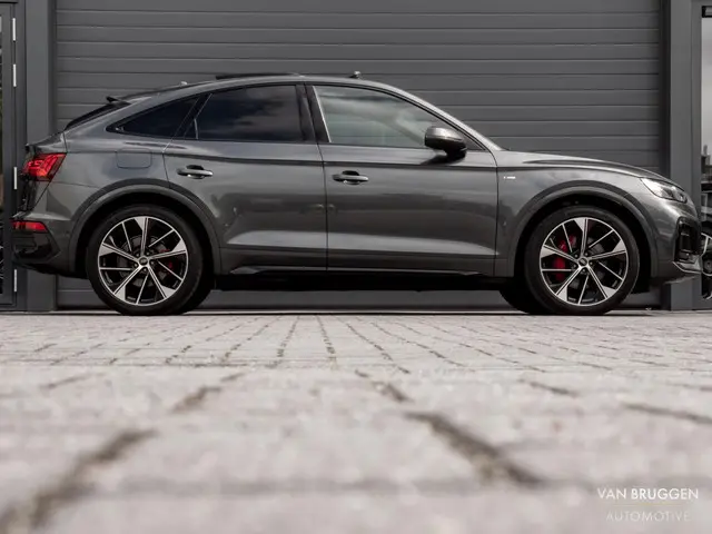 Audi Q5 Sportback 55 TFSI e S-Line 2022 Hybride Benzine 18