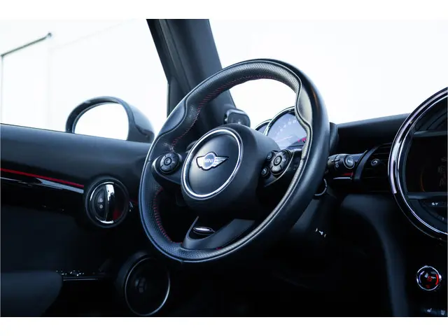 MINI Cooper S Mini Chili Serious Business 2015 Benzine 41