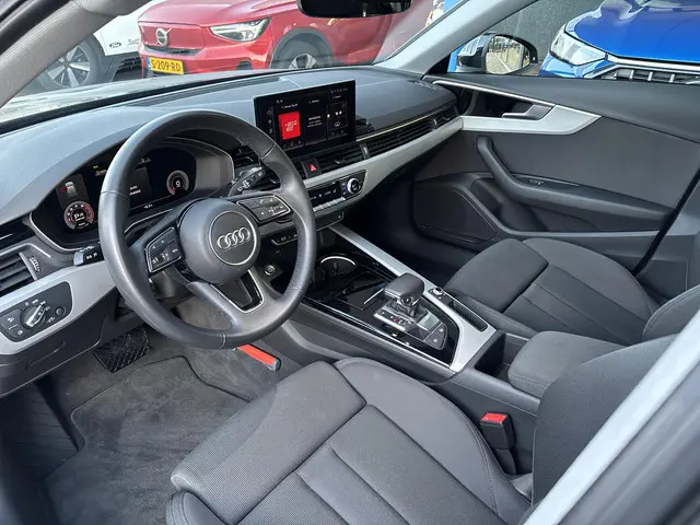 Audi A4 Avant 35 TFSI Advanced Edition 2023 Benzine 19