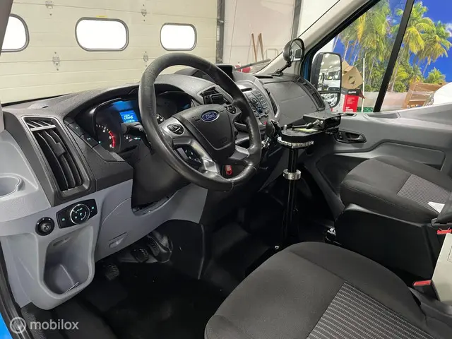 Ford Transit 350 2.0 TDCI L3H2 Ambiente 2018 Diesel 9