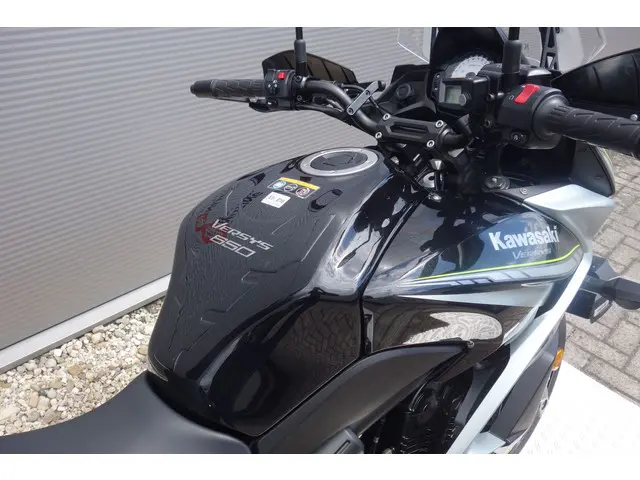 Kawasaki Versys 650 GRAND TOURER 2019 Benzine 13