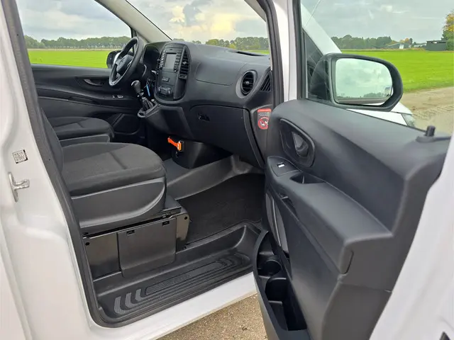 Mercedes-Benz Vito 111 CDI L2 H1 2017 Diesel 11