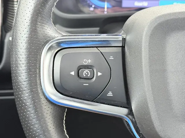 Volvo XC40 Recharge P8 AWD R-Design 2020 Elektrisch 29