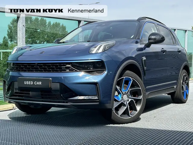 Lynk & Co 01
