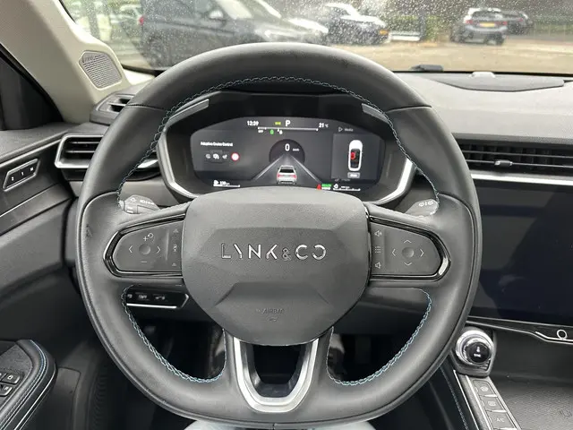 Lynk & Co 01 1.5 2022 Hybride Benzine 15