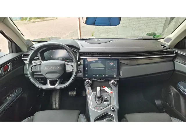 Lynk & Co 01 1.5 2022 Hybride Benzine 14