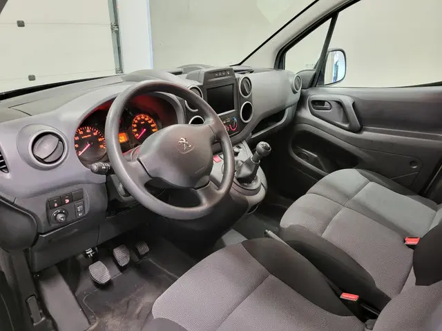 Peugeot Partner 1.6BlueHDi 3-persoons Euro 6! 2018 Diesel 4