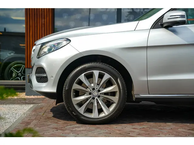 Mercedes-Benz GLE 500 e 4MATIC 2015 Hybride Benzine 12
