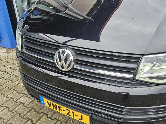 Volkswagen Transporter 2.0 TDI L1H1 2019 Diesel 28