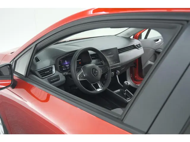 Renault Clio TCe 90 GPF Evolution 2024 Benzine 2