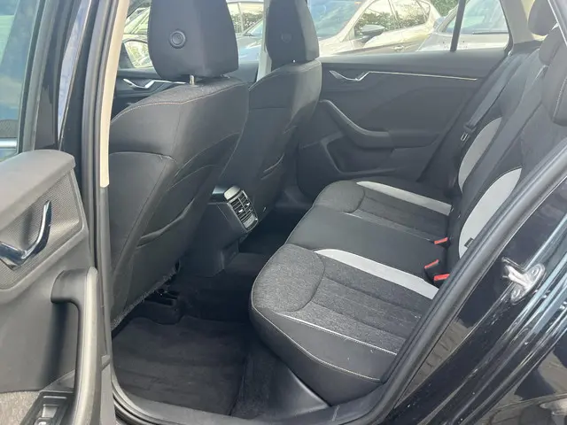 Škoda Kamiq 1.0 TSi DSG Style 2023 Benzine 12