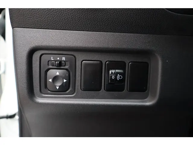 Mitsubishi Space Star 1.0 Cool+ 2020 Benzine 24