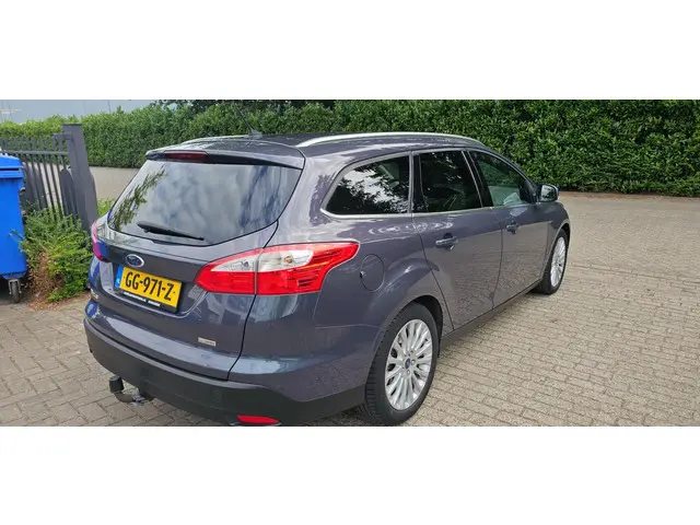 Ford Focus Wagon 1.0 EcoBoost Titanium 2012 Benzine 4
