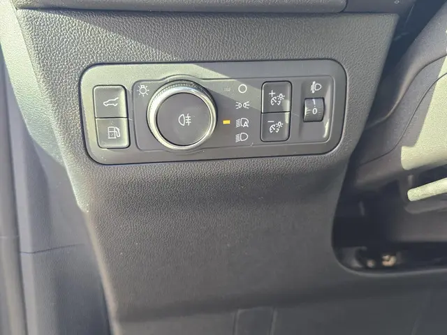 Ford Kuga 2.5 PHEV ST-Line X 2024 Hybride Benzine 17