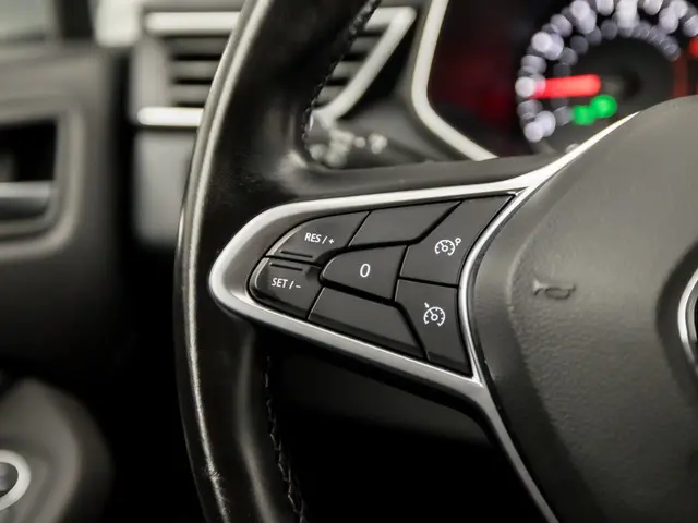 Renault Clio 1.0 TCe Sport 2020 Benzine 18