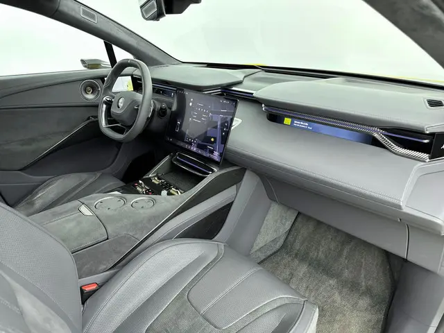 Lotus Eletre R 112kWh/906pk 2023 Elektrisch 13