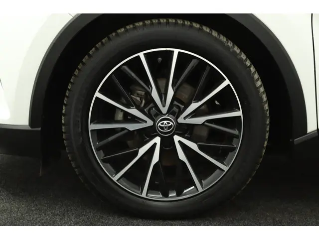 Toyota C-HR 1.8 Hybrid Dynamic 2018 Hybride Benzine 38
