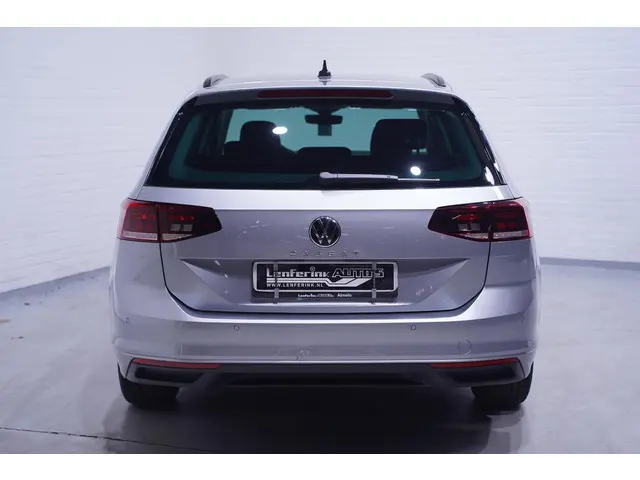 Volkswagen Passat Variant 2.0 TDI Conceptline 2023 Diesel 8