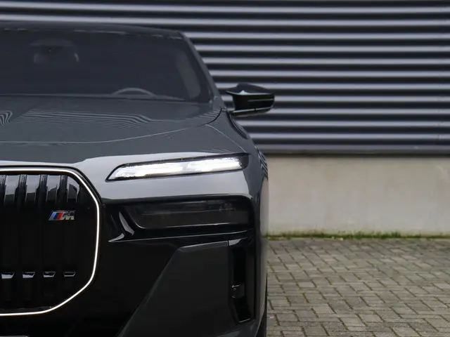 BMW 7 Serie M760e xDrive 2025 Hybride Benzine 49