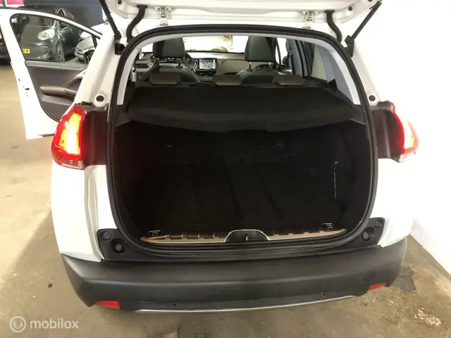 Peugeot 2008 1.6 VTi Blue Lease Executive 2013 Benzine 23