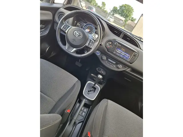 Toyota Yaris 1.5 Hybrid 2017 Hybride Benzine 14