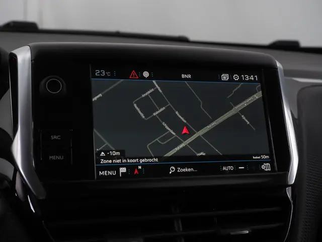Peugeot 2008 1.2 PureTech Allure 2018 Benzine 25