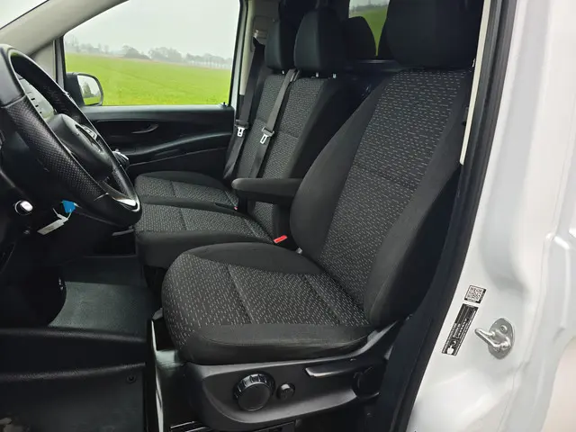 Mercedes-Benz Vito 116 CDI L3 H1 2023 Diesel 21