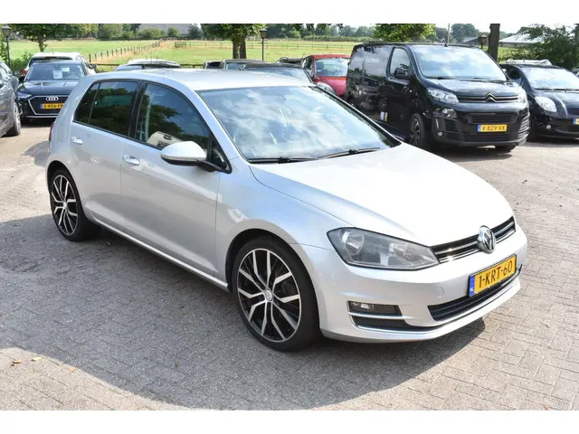 Volkswagen Golf 1.2 TSI Highline 2013 Benzine 31