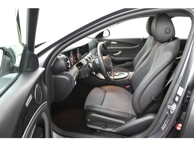 Mercedes-Benz E-Klasse 200 Business 2018 Benzine 17