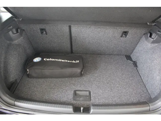 Volkswagen Polo 1.0 TSI Comfortline 2021 Benzine 5