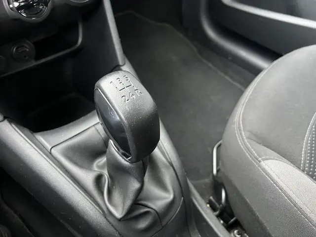 Peugeot 208 1.2 VTi Active 2014 Benzine 22