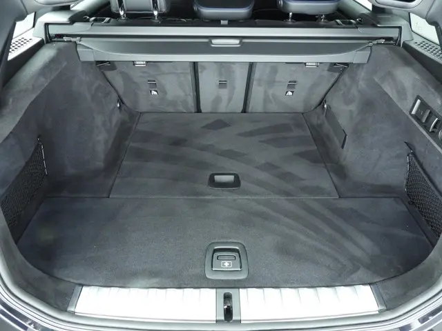 BMW 3 Serie Touring 330i xDrive 2022 Benzine 9