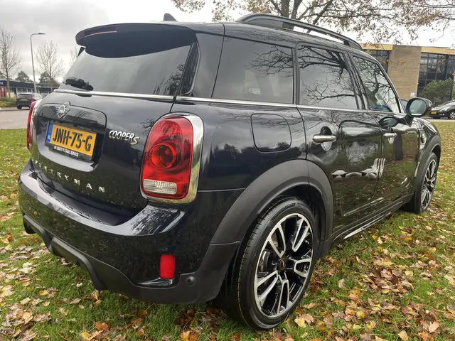 MINI Countryman Cooper S E ALL4 AT 2019 Hybride Benzine 3