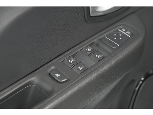 Renault Clio Estate TCe 90 Limited 2019 Benzine 20