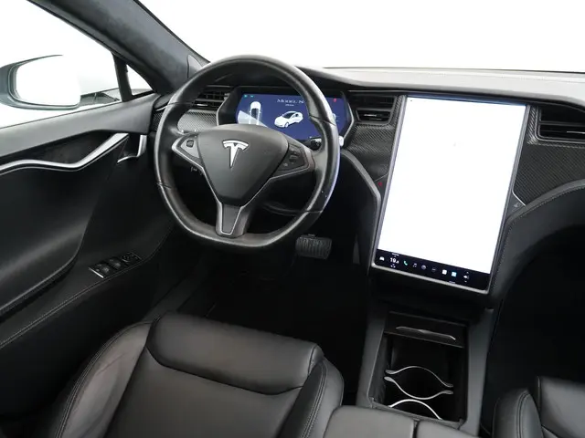Tesla Model S Long Range RAVEN 2020 Elektrisch 24
