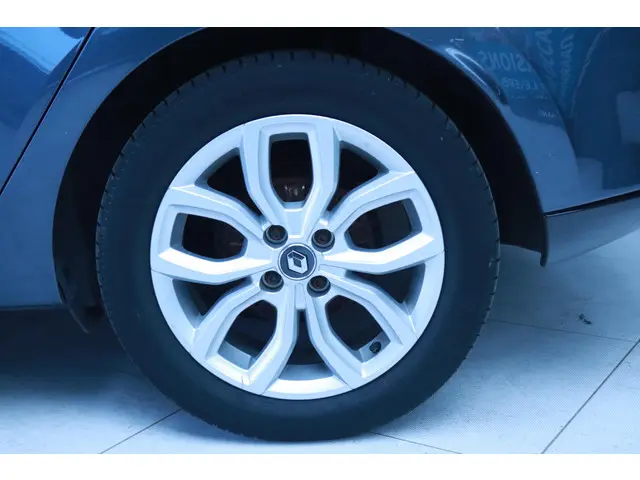 Renault Clio Estate 0.9 TCe Intens 2017 Benzine 25