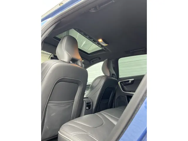 Volvo V60 2.0 D4 Business Sport 2018 Diesel 12