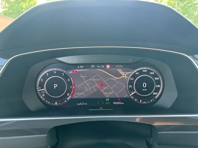 Volkswagen Tiguan 1.4 TSI 4Motion R line 2018 Benzine 10