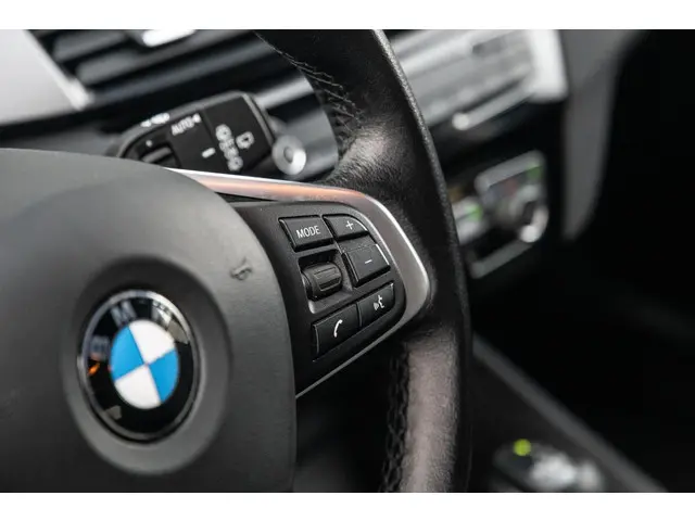 BMW X1 xDrive25e Executive 2021 Hybride Benzine 29