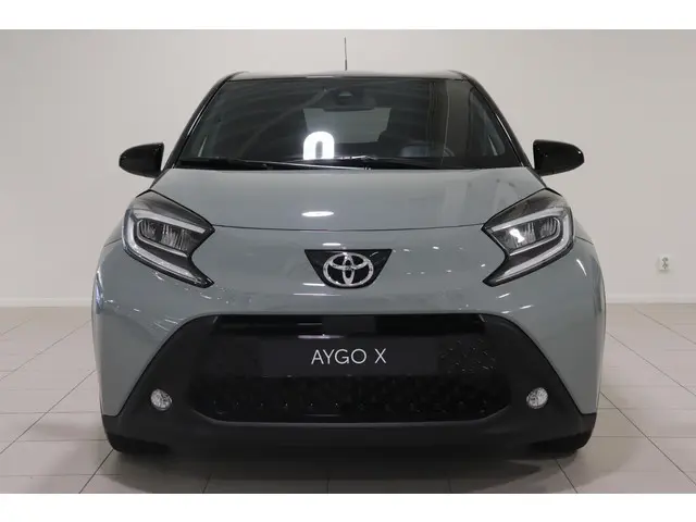 Toyota Aygo X 1.0 VVT-i Envy, 2024 Benzine 10