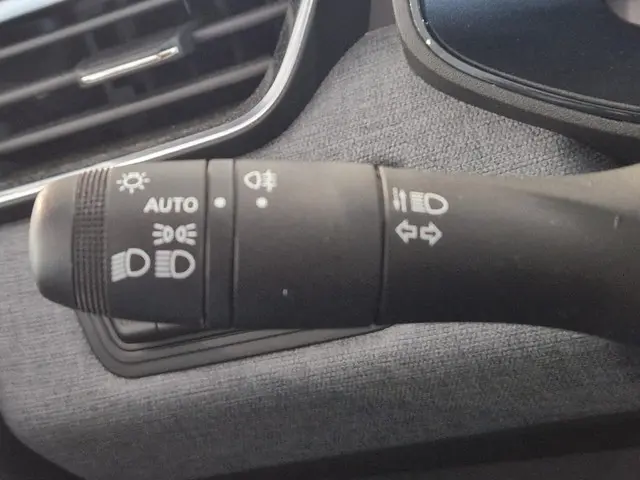 Renault Clio 1.0 TCe 90 GPF evolution 2024 Benzine 19