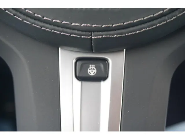 BMW 8 Serie Coupé 840i 2024 Benzine 24
