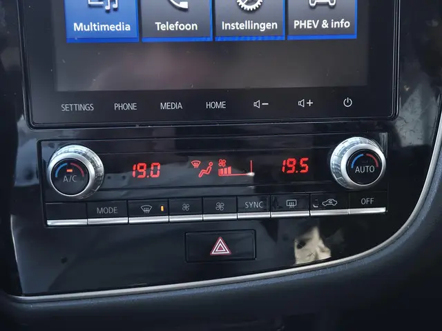 Mitsubishi Outlander 2.4 PHEV Pure+ 2020 Hybride Benzine 12