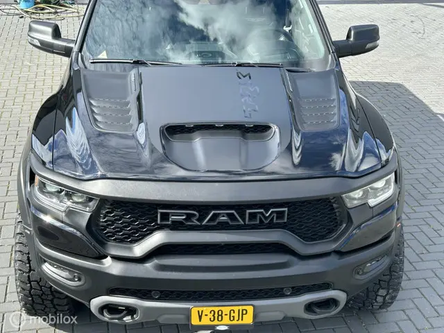Dodge Ram 1500 4X4 6.2 V8 4x4 Crew Cab TRX 2024 LPG/Gas 9