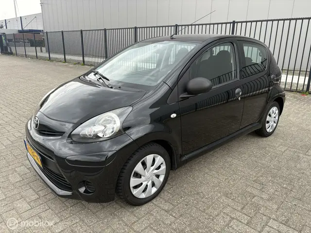 Toyota Aygo 1.0 VVT-i Access 2014 Benzine 8