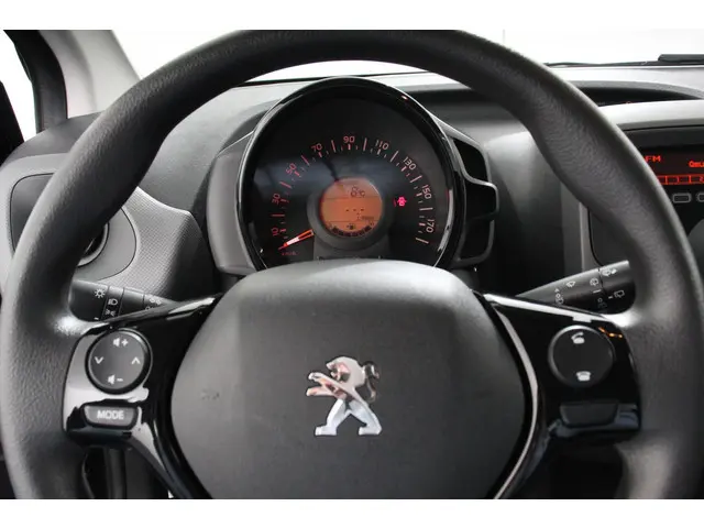Peugeot 108 1.0 e-VTi Blue Active 2020 Benzine 14