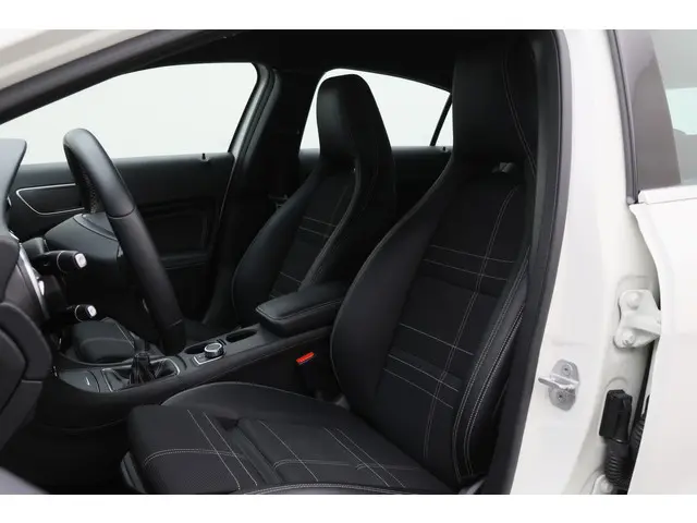 Mercedes-Benz A-Klasse 180 Ambition 2016 Benzine 9