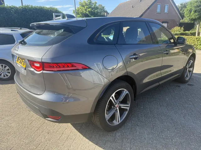 Jaguar F-PACE 2.0 Portfolio 2016 Diesel 5