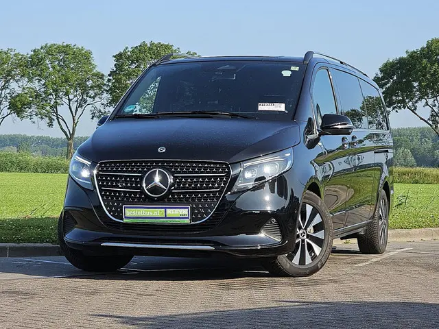 Mercedes-Benz V-Klasse 300 CDI 2024 Diesel